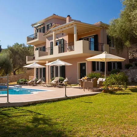 Vila Daphne, Inoro Katouna