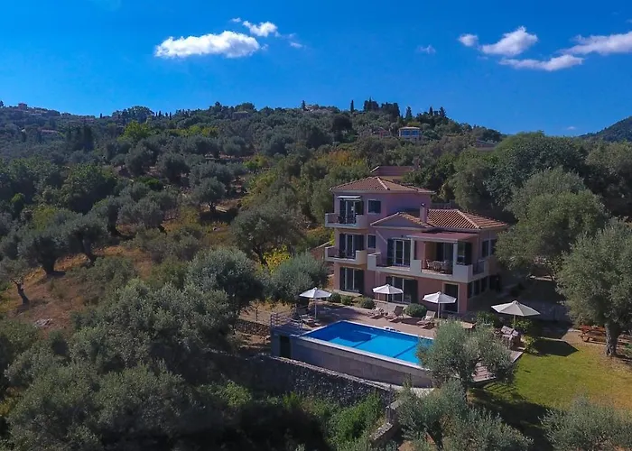 Villa Daphne, Inoro Katouna